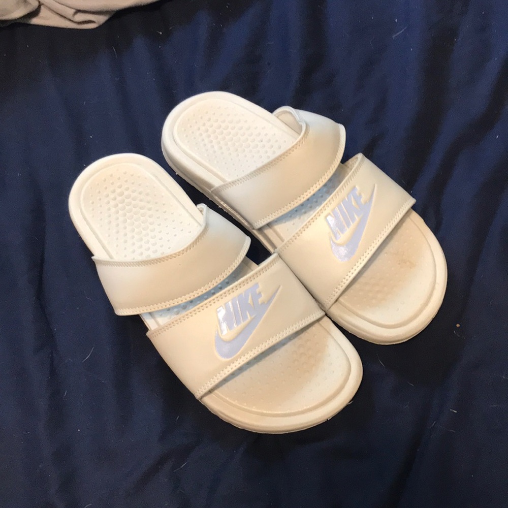 Brand new nike benassi duo